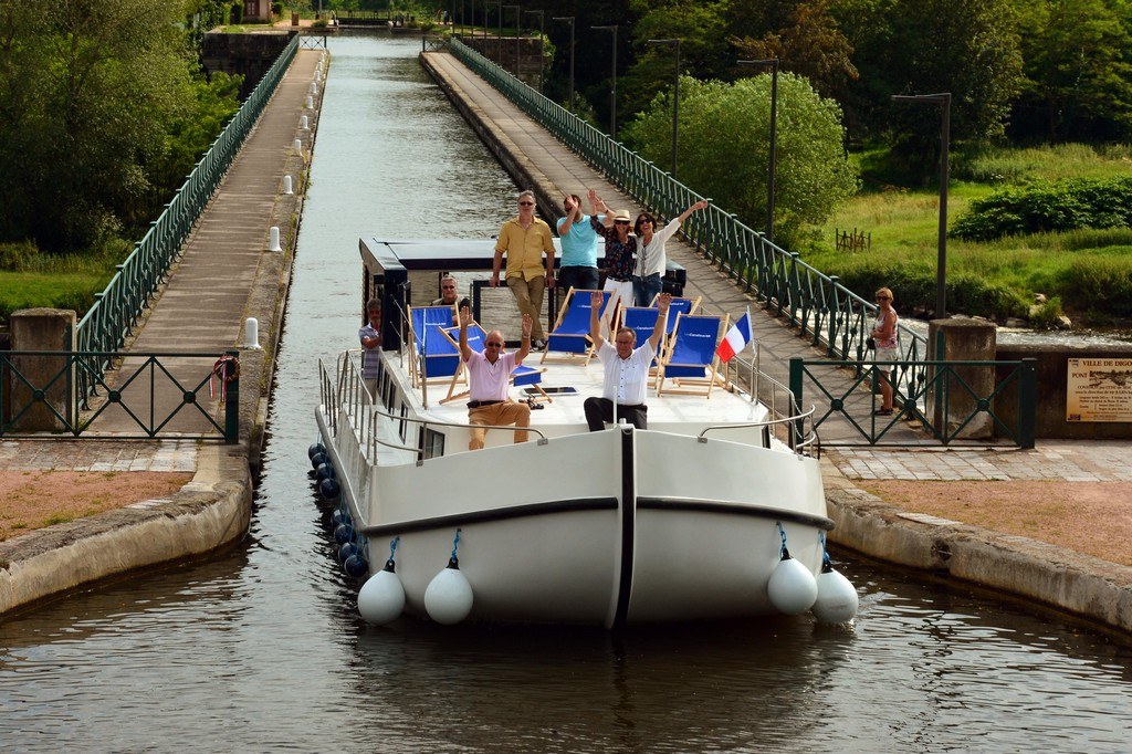 la-p-niche-f-canal-boat-for-rent-les-canalous