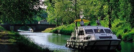 Homps en bateau